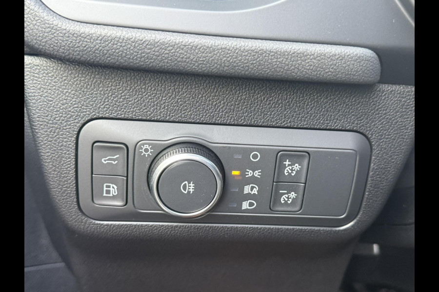 Ford Kuga 2.5 PHEV ST-Line X 243pk | Driver Assistance Pack | Black Package | Panoramadak | Winterpack | Adaptieve Matrix LED koplampen met Coast to Coast | Wegklapbare Trekhaak | AGR Stoelen