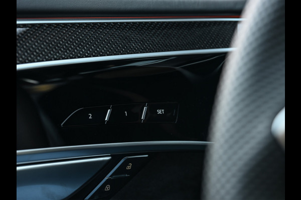 Audi A8 60 TFSI e quattro 463PK S-Line B&O Advanced | Head-Up Display | Achteras besturing | Panorama dak | Trekhaak | Soft-Close | Alcantara hemel bekleding | Carbon inleg | 360 Camera | Standkachel | Adaptive Cruise Control