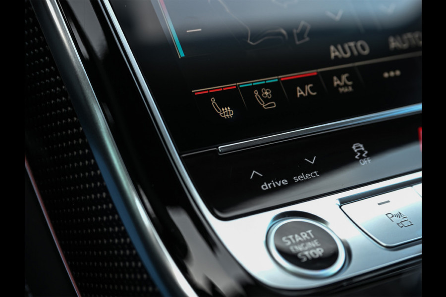 Audi A8 60 TFSI e quattro 463PK S-Line B&O Advanced | Head-Up Display | Achteras besturing | Panorama dak | Trekhaak | Soft-Close | Alcantara hemel bekleding | Carbon inleg | 360 Camera | Standkachel | Adaptive Cruise Control