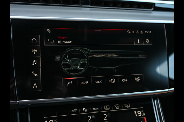 Audi A8 60 TFSI e quattro 463PK S-Line B&O Advanced | Head-Up Display | Achteras besturing | Panorama dak | Trekhaak | Soft-Close | Alcantara hemel bekleding | Carbon inleg | 360 Camera | Standkachel | Adaptive Cruise Control