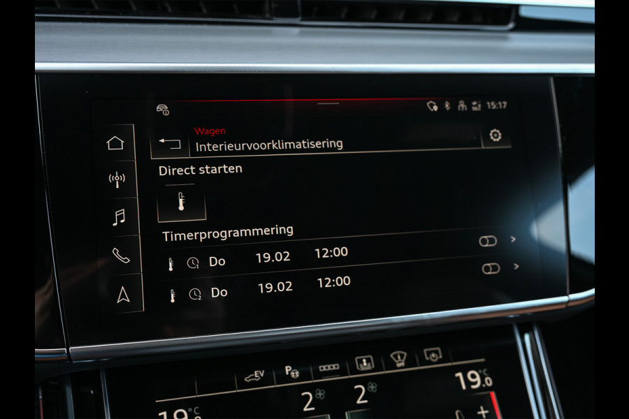 Audi A8 60 TFSI e quattro 463PK S-Line B&O Advanced | Head-Up Display | Achteras besturing | Panorama dak | Trekhaak | Soft-Close | Alcantara hemel bekleding | Carbon inleg | 360 Camera | Standkachel | Adaptive Cruise Control