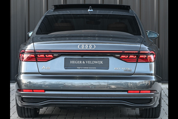 Audi A8 60 TFSI e quattro 463PK S-Line B&O Advanced | Head-Up Display | Achteras besturing | Panorama dak | Trekhaak | Soft-Close | Alcantara hemel bekleding | Carbon inleg | 360 Camera | Standkachel | Adaptive Cruise Control