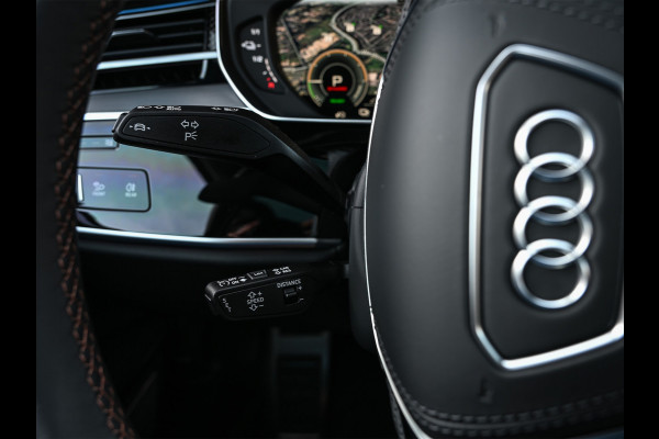 Audi A8 60 TFSI e quattro 463PK S-Line B&O Advanced | Head-Up Display | Achteras besturing | Panorama dak | Trekhaak | Soft-Close | Alcantara hemel bekleding | Carbon inleg | 360 Camera | Standkachel | Adaptive Cruise Control