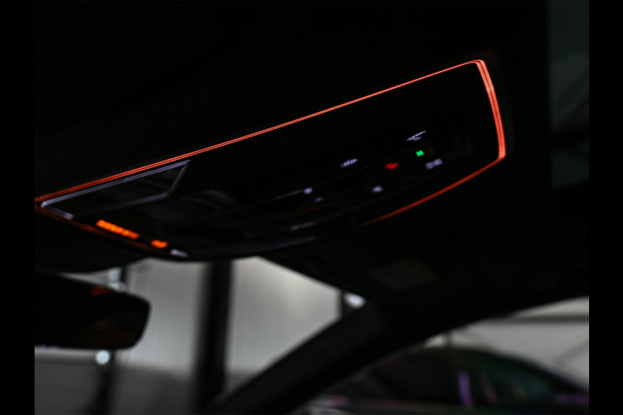 Audi A8 60 TFSI e quattro 463PK S-Line B&O Advanced | Head-Up Display | Achteras besturing | Panorama dak | Trekhaak | Soft-Close | Alcantara hemel bekleding | Carbon inleg | 360 Camera | Standkachel | Adaptive Cruise Control