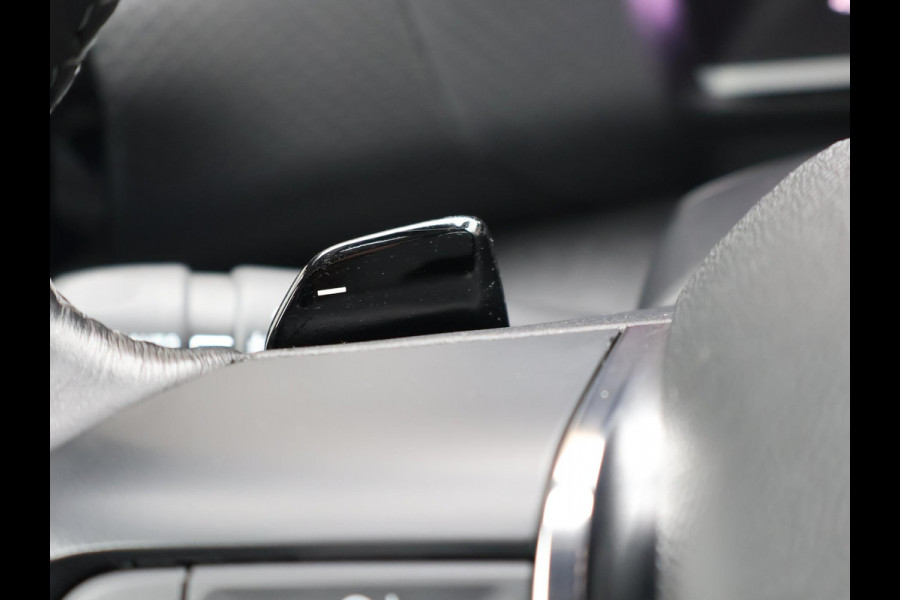 Citroën C4 1.2 SHINE AUT. *NIEUWE DBRIEM* + ADAPTIVE CRUISE | HEAD-UP | CAMERA | DAB | 18 INCH | CARPLAY