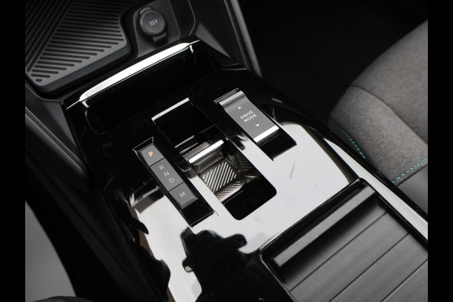 Citroën C4 1.2 SHINE AUT. *NIEUWE DBRIEM* + ADAPTIVE CRUISE | HEAD-UP | CAMERA | DAB | 18 INCH | CARPLAY