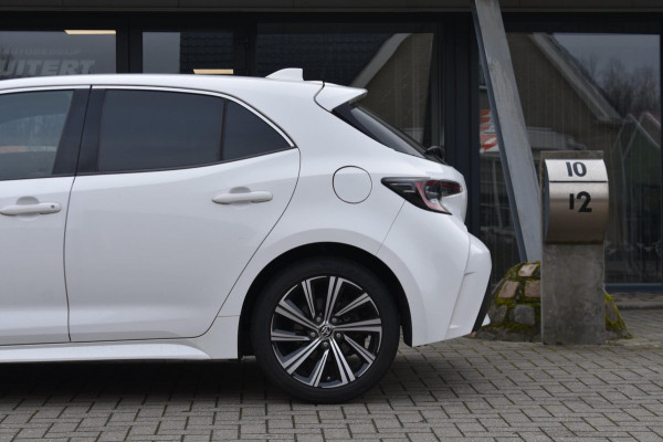 Toyota Corolla 1.8 Hybrid Dynamic | CAMERA | APPLE CARPLAY | ANDROID AUTO | NAP | STOELVERWARMING