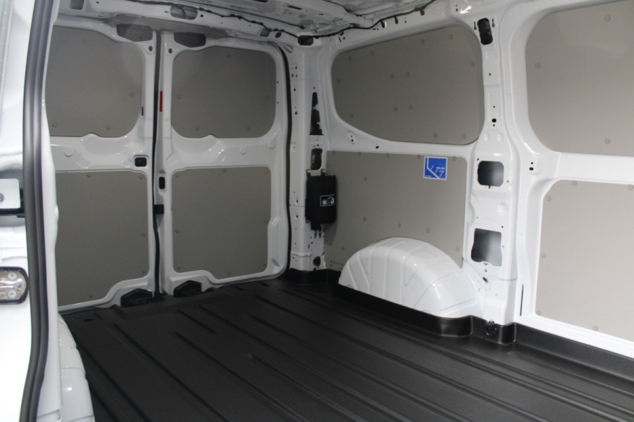 Ford E-Transit Custom 320 L1H1 Trend 65 kWh - Camera - Stoelverwarming - Carplay/Android - Rijklaar