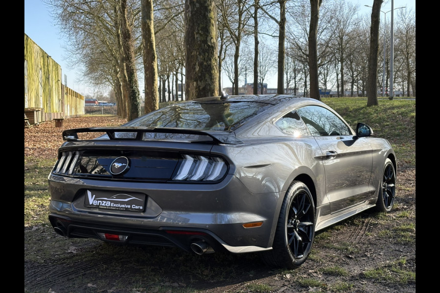 Ford Mustang Fastback 2.3 EcoBoost Premium Performance