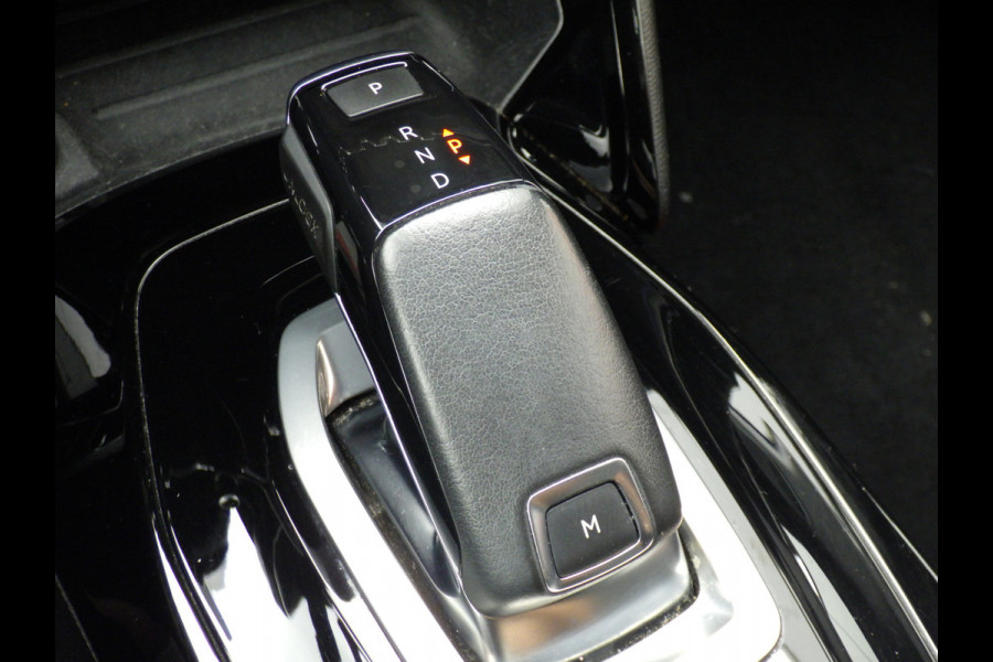 Peugeot 2008 1.2 PureTech GT Automaat, Cruise, Camera, Navi, Compleet!