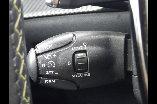 Peugeot 2008 1.2 PureTech GT Automaat, Cruise, Camera, Navi, Compleet!