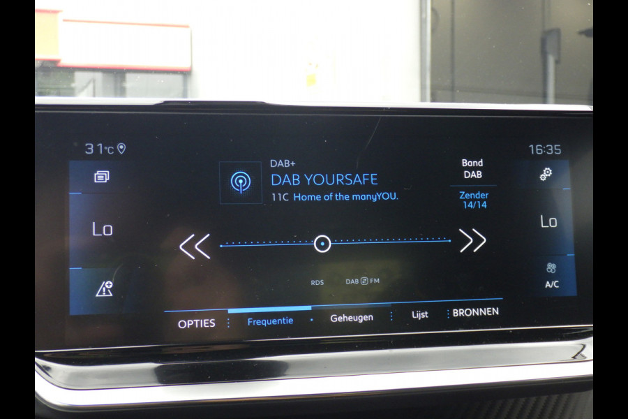 Peugeot 2008 1.2 PureTech GT Automaat, Cruise, Camera, Navi, Compleet!