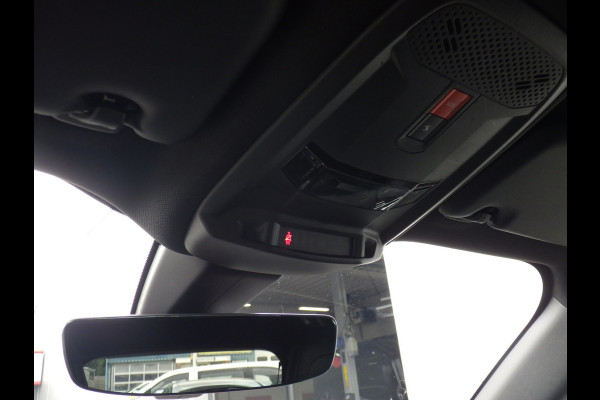 Peugeot 2008 1.2 PureTech GT Automaat, Cruise, Camera, Navi, Compleet!