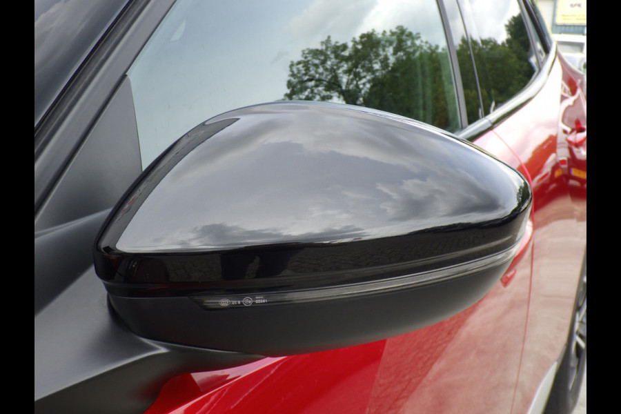 Peugeot 2008 1.2 PureTech GT Automaat, Cruise, Camera, Navi, Compleet!