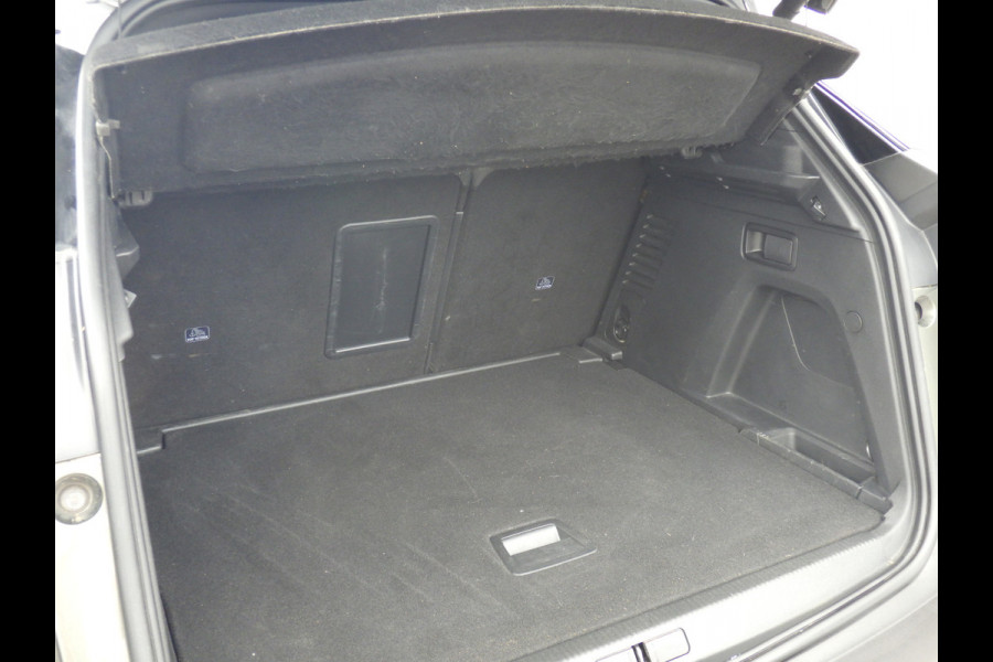 Peugeot 3008 1.2 AUT GT Line, Cruise, Camera, Navi, LED, Compleet!