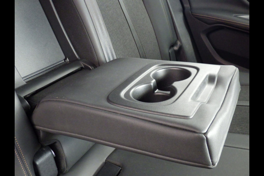 Peugeot 3008 1.2 AUT GT Line, Cruise, Camera, Navi, LED, Compleet!