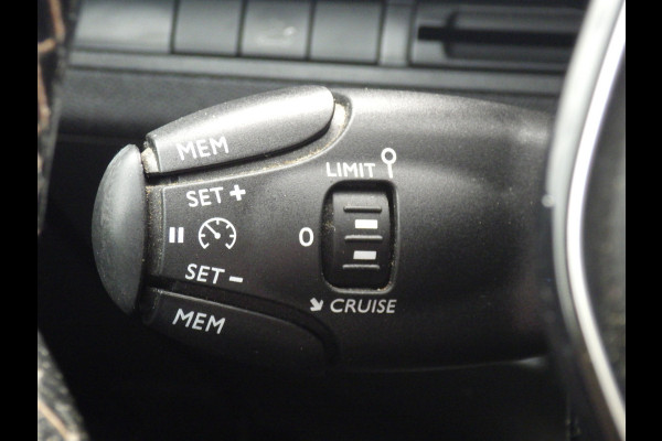 Peugeot 3008 1.2 AUT GT Line, Cruise, Camera, Navi, LED, Compleet!