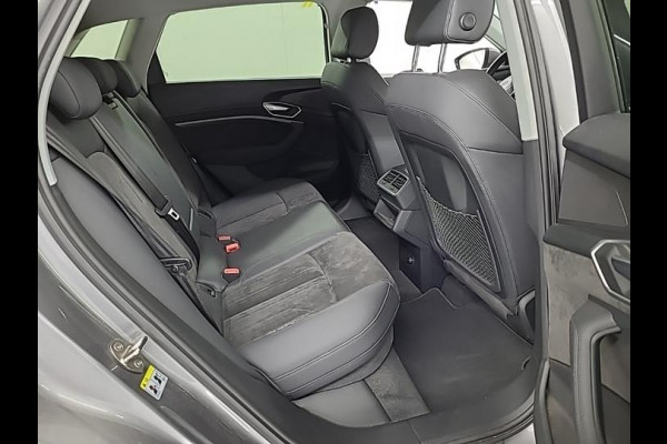 Audi e-tron Aut. 55 quattro Business ed. Plus 95 kWh | Trekhaak | Panorama | Navi |