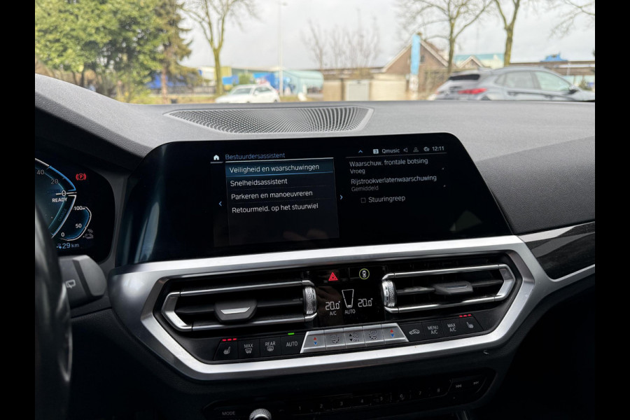 BMW 3 Serie Touring Aut. 320e M-Sport Edition | SoH 89% | Harman Kardon | Leder | Camera | Xenon-LED |