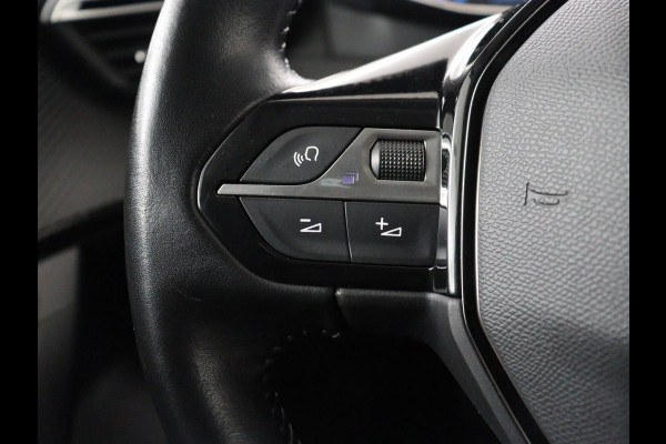 Peugeot e-2008 EV Blue Lease Allure 50 kWh | Carplay | Half leder | Camera | Digital Cockpit | Full LED | Cruise control | Climate control | Bluetooth