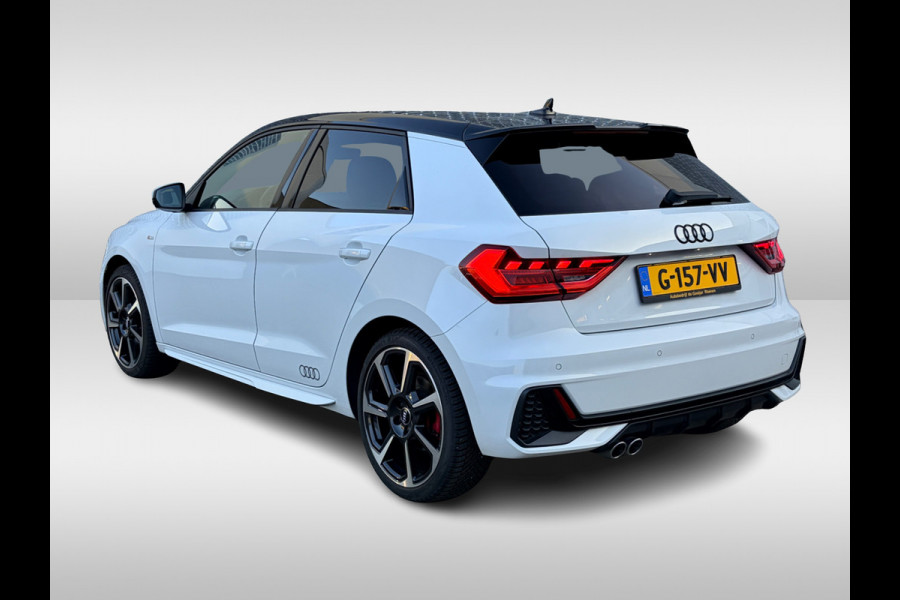 Audi A1 Sportback 40 TFSI S Line edition one 200pk / Navigatie / Keyless / Virtual Cockpit / 18'' / Parkeerhulp achter / Stoelverwarming / LED Koplampen / DAB / ACC