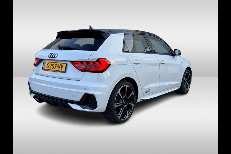 Audi A1 Sportback 40 TFSI S Line edition one 200pk / Navigatie / Keyless / Virtual Cockpit / 18'' / Parkeerhulp achter / Stoelverwarming / LED Koplampen / DAB / ACC