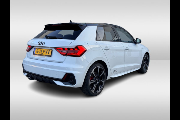 Audi A1 Sportback 40 TFSI S Line edition one 200pk / Navigatie / Keyless / Virtual Cockpit / 18'' / Parkeerhulp achter / Stoelverwarming / LED Koplampen / DAB / ACC