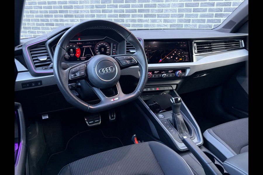 Audi A1 Sportback 40 TFSI S Line edition one 200pk / Navigatie / Keyless / Virtual Cockpit / 18'' / Parkeerhulp achter / Stoelverwarming / LED Koplampen / DAB / ACC