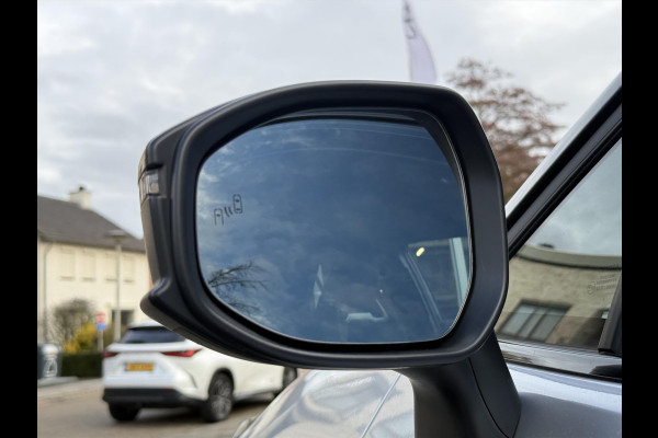 Toyota C-HR 2.0 High Power PHEV GR Sport | Trekhaak, Elektrische achterklep, Stoel + Stuurverwarming, Half leer, Dodehoekherkenning, 19 inch