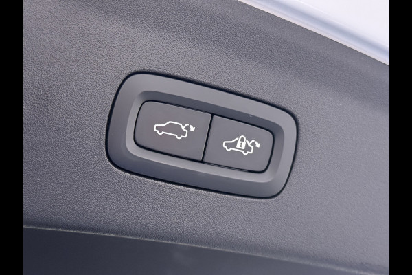 Polestar 2 78kWh 408PK PERFORMANCE 0-100 4,7sec. Long Range Pano-dak Elektr.Stoel+Stuur-verwarmd GSM-Key (semi-)-AutoPilot AWD GSM-Sleutel  SOH 93% Google-Android® Navi 360°Camera Elek.Achterklep PDC-a+v Performance-Ophanging Premium-Audio Active-Grille Keyless LEDParkeerassist auto 1.500KG Trekgewicht! 3fase 11kw thuis laden 4-season-Bnd € 66.000 nieuw