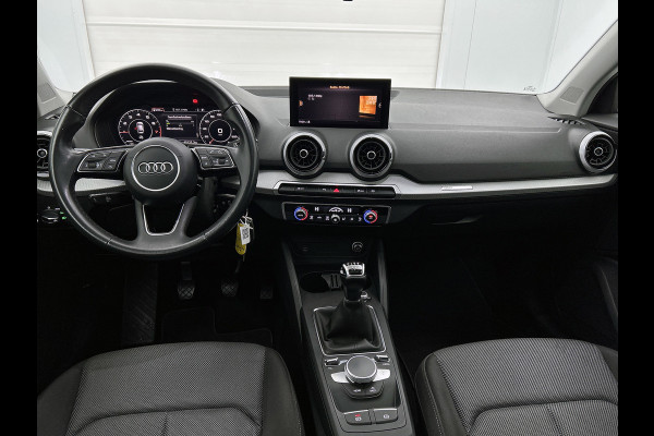 Audi Q2 30 TFSI Business Edition (PANORAMADAK, VIRTUAL, CLIMA, LED, PDC, CAMERA, 1e EIGENAAR, GOED ONDERHOUDEN)