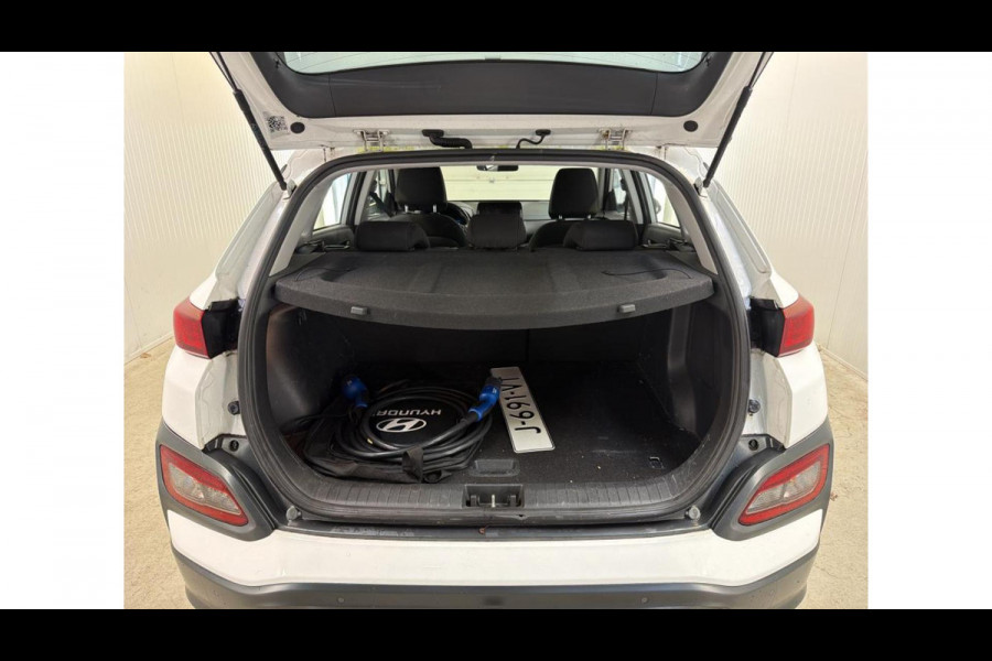 Hyundai Kona EV Comfort 64 kWh 3-Phase | Navi | Camera | Krell Sound |