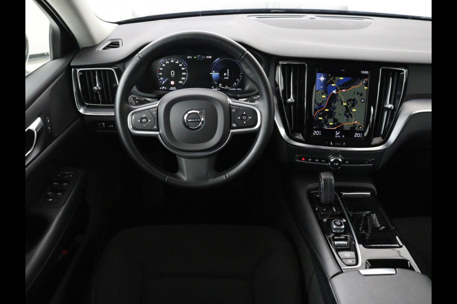 Volvo V60 2.0 T6 Recharge AWD Business Pro | Trekhaak | 360 Camera | Adaptive Cruise | Navigatie | Carplay | Full LED | PHEV | Plug In