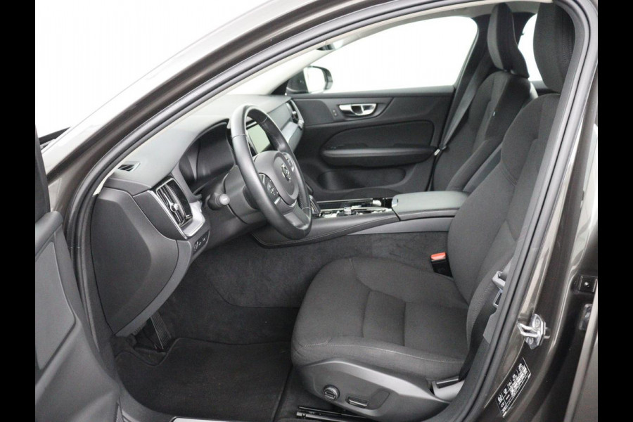 Volvo V60 2.0 T6 Recharge AWD Business Pro | Trekhaak | 360 Camera | Adaptive Cruise | Navigatie | Carplay | Full LED | PHEV | Plug In