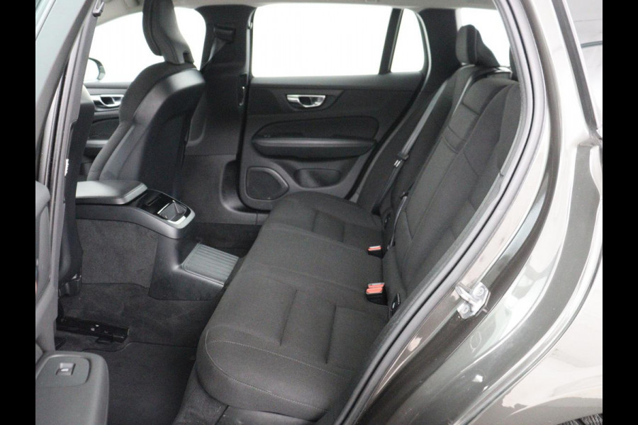 Volvo V60 2.0 T6 Recharge AWD Business Pro | Trekhaak | 360 Camera | Adaptive Cruise | Navigatie | Carplay | Full LED | PHEV | Plug In