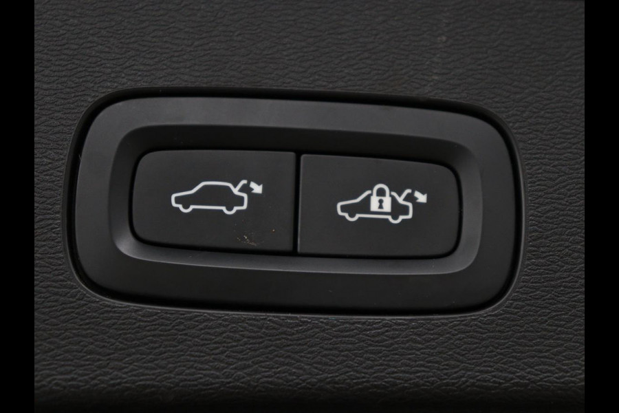 Volvo V60 2.0 T6 Recharge AWD Business Pro | Trekhaak | 360 Camera | Adaptive Cruise | Navigatie | Carplay | Full LED | PHEV | Plug In
