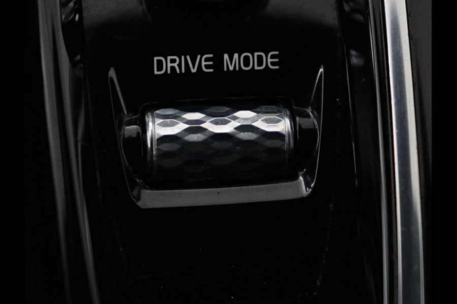 Volvo V60 2.0 T6 Recharge AWD Business Pro | Trekhaak | 360 Camera | Adaptive Cruise | Navigatie | Carplay | Full LED | PHEV | Plug In