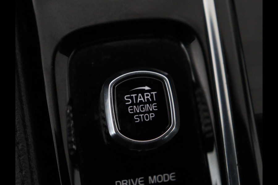 Volvo V60 2.0 T6 Recharge AWD Business Pro | Trekhaak | 360 Camera | Adaptive Cruise | Navigatie | Carplay | Full LED | PHEV | Plug In