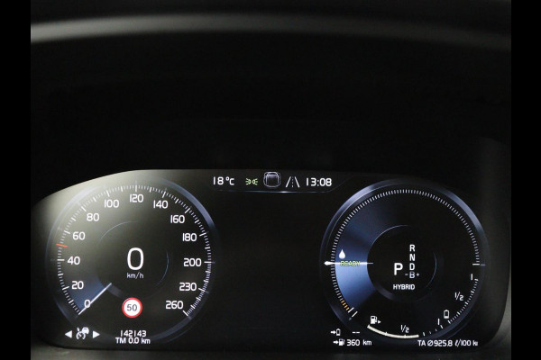 Volvo V60 2.0 T6 Recharge AWD Business Pro | Trekhaak | 360 Camera | Adaptive Cruise | Navigatie | Carplay | Full LED | PHEV | Plug In