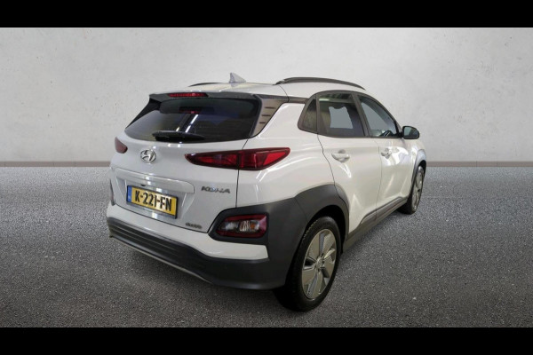 Hyundai Kona EV Comfort 64 kWh 3-Phase | Navi | Camera | Krell Sound |