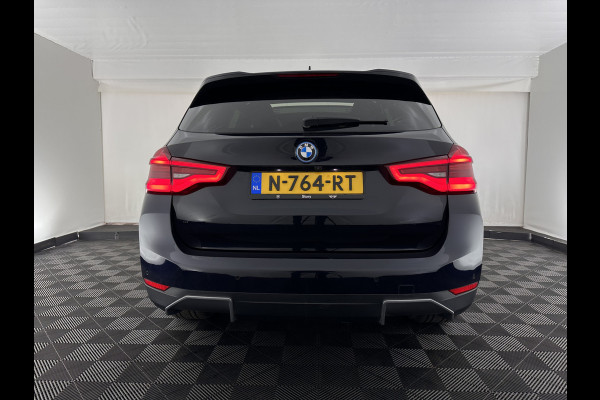 BMW iX3 High Executive 80 kWh [ 3-Fase ] {SOH-98%} (INCL-BTW) Aut. *PANO | LEATHER | HARMAN/KARDON | FULL-LED | BLINDSPOT | MEMORY-PACK | DIGI-COCKPIT | HEATED-SPORTSEATS | KEYLESS | TOPVIEW | DAB+ | NAVI-FULLMAP | HEAD-UP | PRIVACY-GLASS |