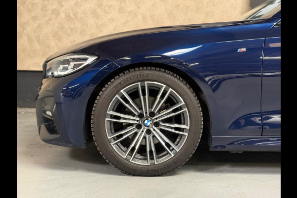 BMW 3-serie 320i High Executive Edition NAP | M Sport | Stoelverwarming | Camera | Leer