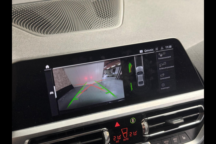 BMW 3-serie 320i High Executive Edition NAP | M Sport | Stoelverwarming | Camera | Leer