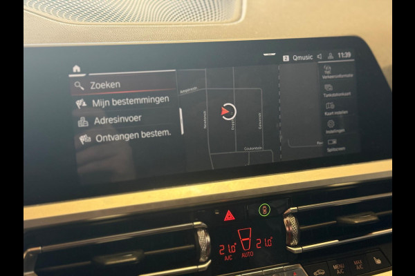 BMW 3-serie 320i High Executive Edition NAP | M Sport | Stoelverwarming | Camera | Leer