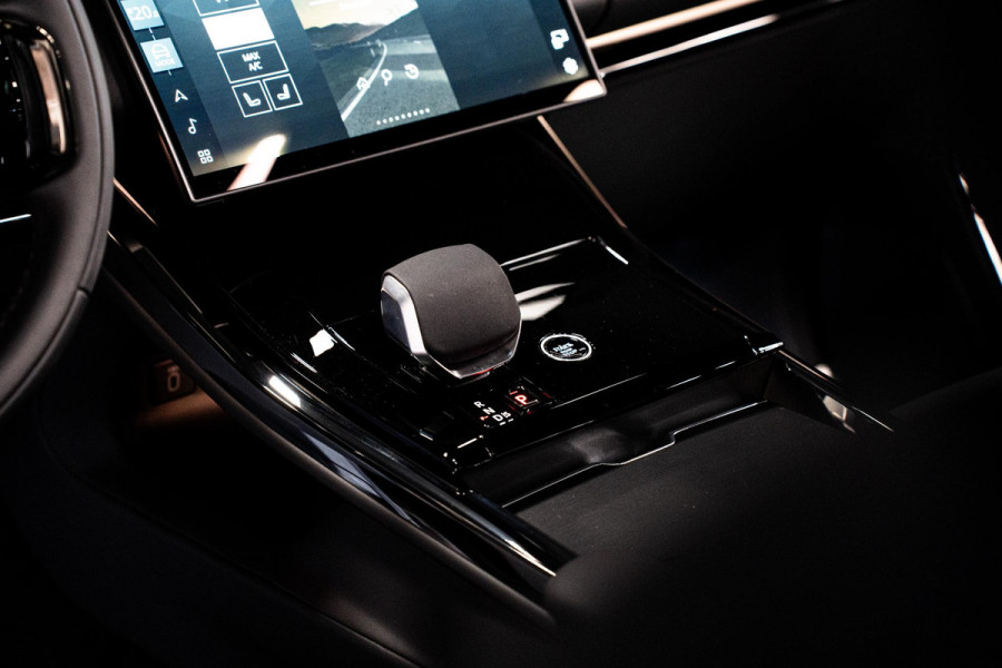 Land Rover Range Rover Sport 3.0 P460e Dynamic SE PHEV *Meridian / Stoelventilatie / Panorama / Black Exterior Pack / Keyless / 5 JAAR GARANTIE*