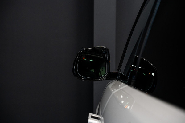 Land Rover Range Rover Sport 3.0 P460e Dynamic SE PHEV *Meridian / Stoelventilatie / Panorama / Black Exterior Pack / Keyless / 5 JAAR GARANTIE*