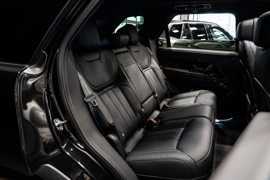 Land Rover Range Rover Sport 3.0 P460e Dynamic SE PHEV *Meridian / Stoelventilatie / Panorama / Black Exterior Pack / Keyless / 5 JAAR GARANTIE*