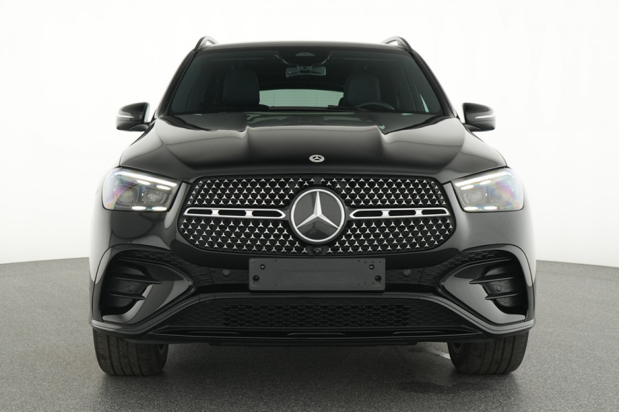 Mercedes-Benz GLE 400 AMG-Line // Luchtvering // Trekhaak 3.500kg // Distronic // Leder // Memory // Panoramadak // 360 Camera // Headup