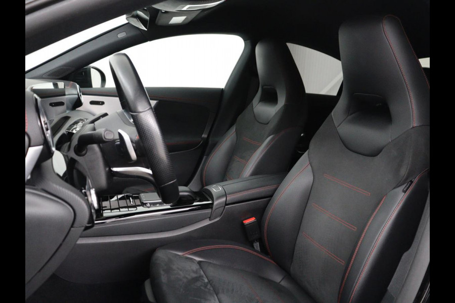 Mercedes-Benz CLA-Klasse 250 e Bns Sol AMG Ld | Stoelverwarming | Widescreen | Sfeerverlichting | Full LED | Park Assist | Camera | Navigatie | Half leder