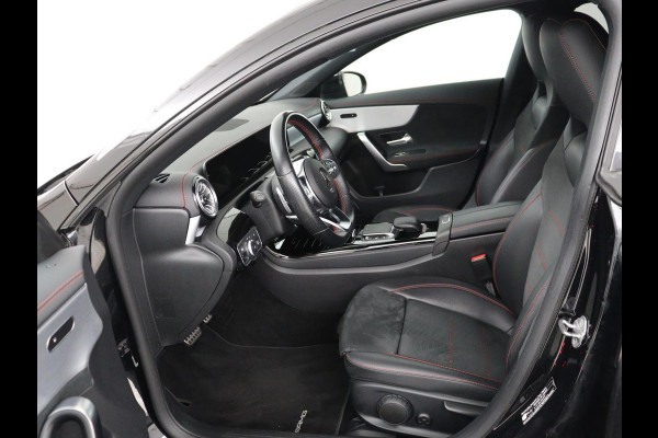 Mercedes-Benz CLA-Klasse 250 e Bns Sol AMG Ld | Stoelverwarming | Widescreen | Sfeerverlichting | Full LED | Park Assist | Camera | Navigatie | Half leder